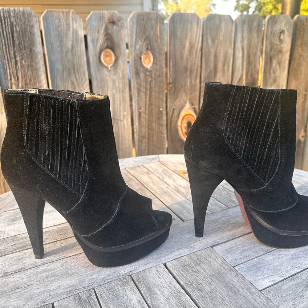 Steve Madden Black Ankle Booties